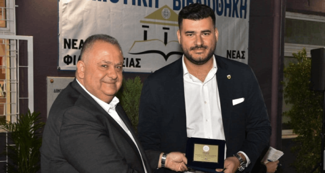 Έδωσε το «παρών» η ΑΕΚ στα εγκαίνια της νέας Δημοτικής Βιβλιοθήκης Νέας Φιλαδέλφειας – Έκανε και δωρεά Έδωσε το «παρών» η ΑΕΚ στα εγκαίνια της νέας Δημοτικής Βιβλιοθήκης Νέας Φιλαδέλφειας – Έκανε και δωρεά