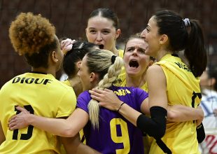 Βόλεϊ: Έκανε σεφτέ στο πρωτάθλημα η ΑΕΚ με άνετη νίκη (3-0) επί του ΖΑΟΝ