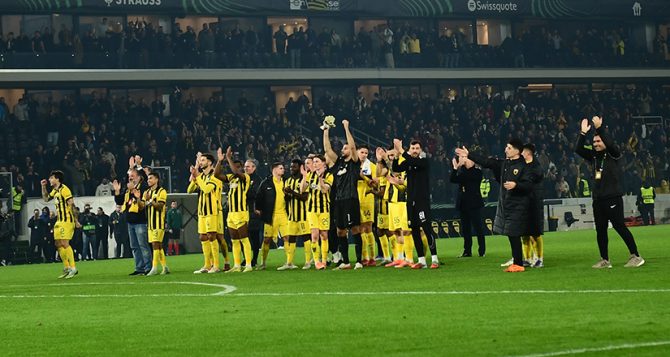 Αποθέωση από τη «L’Equipe» για την ΑΕΚ: «Το πιο συγκλονιστικό φινάλε της βραδιάς»