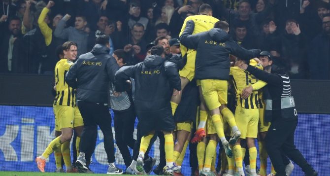 Από την κόλαση στον παράδεισο η ΑΕΚ και 3η στη βαθμολογία της League Phase! (ΦΩΤΟ) Από την κόλαση στον παράδεισο η ΑΕΚ και 3η στη βαθμολογία της League Phase! (ΦΩΤΟ)