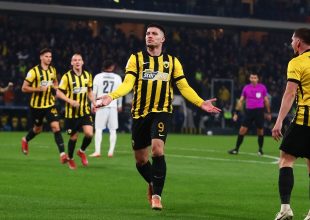 Γκολ και φάσεις από την ανατροπή κορυφής της ΑΕΚ κόντρα στον ΟΦΗ (HIGHLIGHTS)