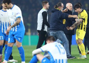 Απαρηγόρητοι στην Κραϊόβα: «Δύσκολο να αποδεχτείς όσα έγιναν χθες βράδυ»