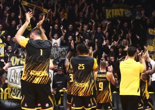 Mε τον κόσμο της η Βασίλισσα κόντρα στη Σολνόκι