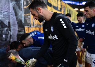 Σύσσωμος ο Ατρόμητος άφησε λουλούδια στη μνήμη του Μάριου (vid+pics)