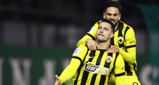 Φιλική νίκης της Σερβίας με βασικούς Γιόβιτς και Γκατσίνοβιτς Φιλική νίκης της Σερβίας με βασικούς Γιόβιτς και Γκατσίνοβιτς