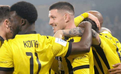 Νίκη στη Θεσσαλονίκη για να διατηρηθεί στη κορυφή