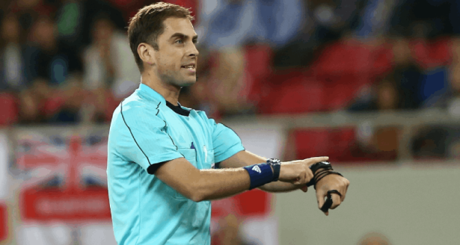 Αυτός ο διαιτητής σφυρίζει το ΑΕΚ – Κραϊόβα Αυτός ο διαιτητής σφυρίζει το ΑΕΚ – Κραϊόβα