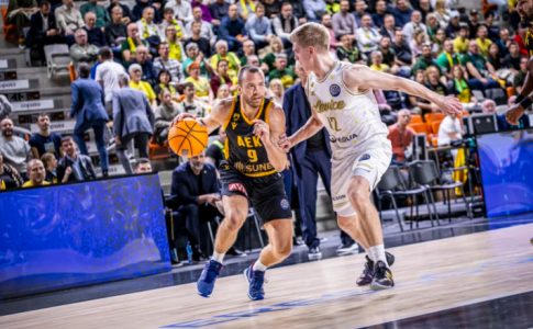 «Καθαρίζει» Λέβιτσε και πρωτιά η Βασίλισσα