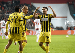 Η ΑΕΚ εξασφάλισε μαθηματικά την πρόκριση για τα νοκ αουτ και είναι ζωντανή για την 8αδα