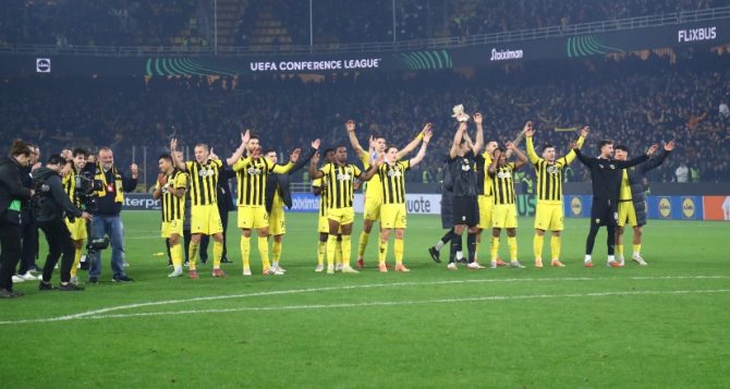 Με Τσέλιε η ΑΕΚΑΡΑ στους «16» του Conference League