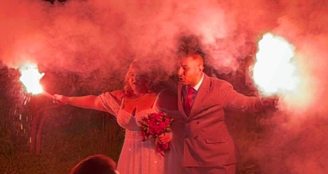 Πένυ και Κώστα να ζήσετε!