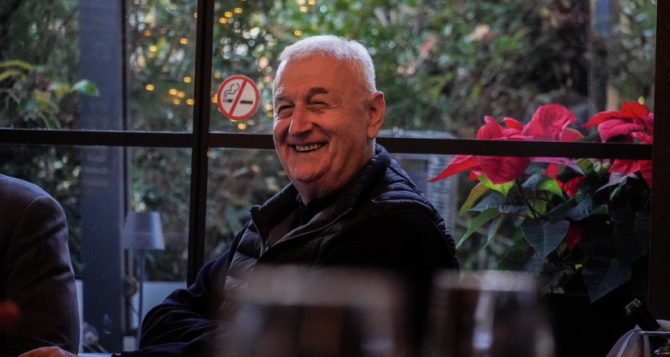 Χριστουγεννιάτικο ρεβεγιόν για τη Βασίλισσα στην Κηφισιά (pics)