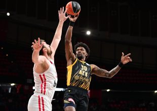 Έπεσε μαχόμενη η Βασίλισσα στο ΣΕΦ με απίθανο Σίλβα