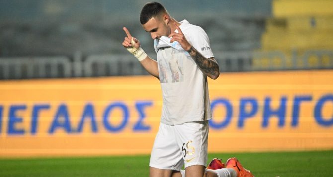 Χρυσόπουλος: «Πανηγυρίζω σήμερα το γκολ, αλλά από αύριο δουλειά – Πολύ υψηλό το επίπεδο» Χρυσόπουλος: «Πανηγυρίζω σήμερα το γκολ, αλλά από αύριο δουλειά – Πολύ υψηλό το επίπεδο»