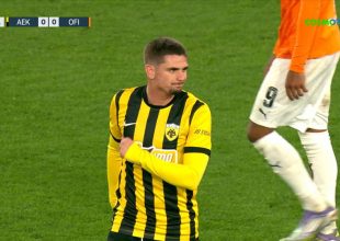 Τρομερό σουτ του Μαρίν στο δοκάρι!(Vid)