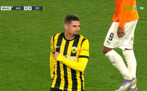 Τρομερό σουτ του Μαρίν στο δοκάρι!(Vid)