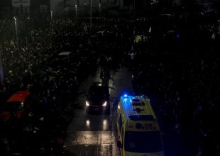 «Ράγισαν» καρδιές στη Θεσαλλονίκη για τους αδικοχαμένους φίλους του ΠΑΟΚ (VIDEO)