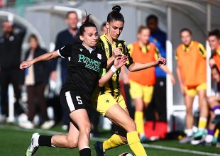 Επίθεση κουκουλοφόρων σε φίλους της ΑΕΚ στο Μοσχάτο