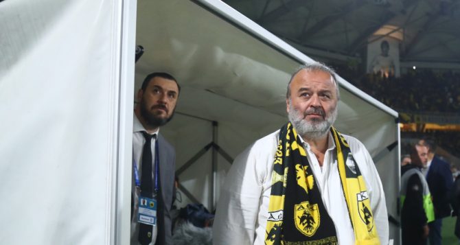 Πρόστιμο στους παίκτες της ΑΕΚ από τον Μάριο Ηλιόπουλο!