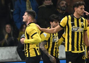 Υποδειγματική προβολή του Γιόβιτς για το 1-0 της ΑΕΚ (VIDEO)