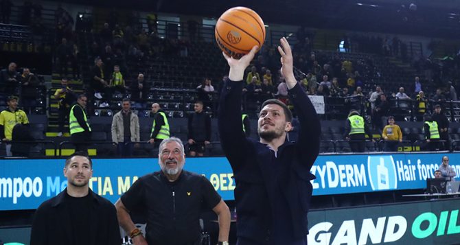 Σουτάκια… Γιόβιτς στο τέλος και αποθέωση στη SUNEL Arena (pics-vid)