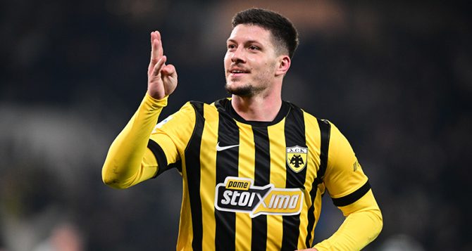 Μοίρασε ντόρτια στον ΠΑΟ ο κ@$%λεας Γιόβιτς και χύσαμε δάκρυα χαράς