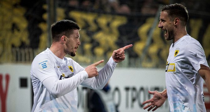 Διπλό με υπογραφή Γιόβιτς και… Στρακόσια στην Τρίπολη για την ΑΕΚ