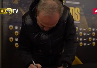 ΑΕΚ TV: Ο Μιχάλης Κασάπης υποδέχθηκε τους Ενωσίτες στο Meet and Greet the Legends (vid)