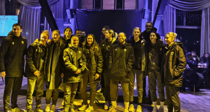 Βόλεϊ γυναικών: Παρών τα Κορίτσια της ΑΕΚ στην κοπή πίτας της ORIGINAL Αλεξανδρούπολης