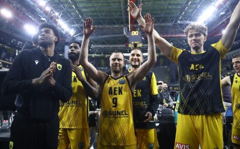 Με τον κόσμο της για μια ακόμη μεγάλη νίκη η Βασίλισσα!