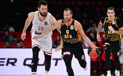 LIVE: Ολυμπιακός – ΑΕΚ
