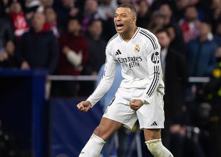 Εμπαπέ: «Κατανοητές οι αποδοκιμασίες του κόσμου, αλλά δεν πρέπει να γιουχάρουν μεμονωμένα παίκτες»