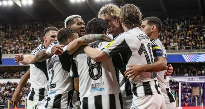 Νιούκαστλ – Άστον Βίλα με σούπερ «Ενισχυμένα» ημίχρονα Νιούκαστλ – Άστον Βίλα με σούπερ «Ενισχυμένα» ημίχρονα