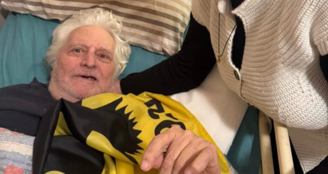 Εκπρόσωποι του Μουσείου Ιστορίας της ΑΕΚ επισκέφθηκαν τον γηραιότερο εν ζωή παλαίμαχο της ομάδας