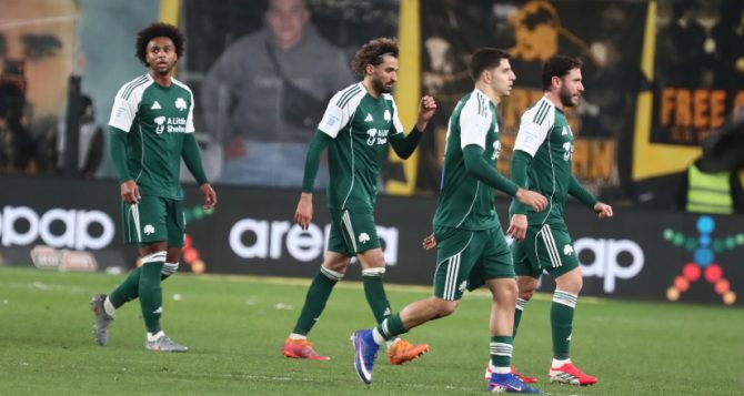 Έντονες αποδοκιμασίες στο Κορωπί μετά την τεσσάρα