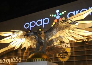 Fun zone στην Πλατεία του Αετού πριν το ΑΕΚ-Παναθηναϊκό