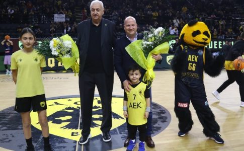 Οι μικροί φίλοι της Βασίλισσας βράβευσαν Σάκoτα και Νίκολιτς στη Sunel Arena (VID)