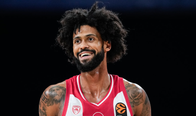 Ντουμπάι – Ολυμπιακός με Bet Builder σε κόκκινα Over