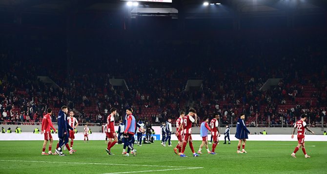 Γιούχα στο φινάλε στο «Γ. Καραϊσκάκης»!