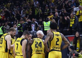 Η 12αδα της ΑΕΚ κόντρα στην Τόφας