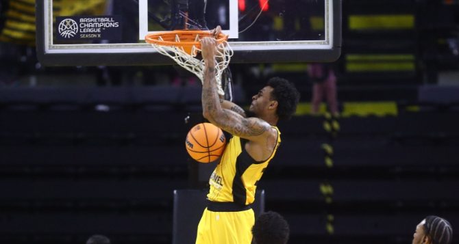 LIVE: Τόφας – ΑΕΚ