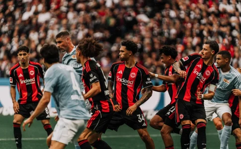 Η Άιντραχτ Φρανκ. χτίζει Bet Builder στο Βερολίνο