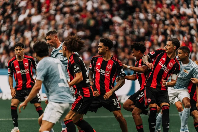 Η Άιντραχτ Φρανκ. χτίζει Bet Builder στο Βερολίνο