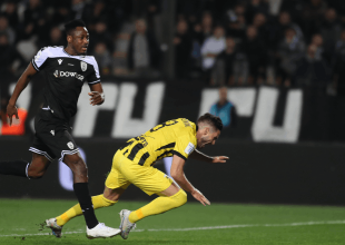 Το σπρώξιμο στον Γκατσίνοβιτς και το πέναλτι που ζήτησε η ΑΕΚ (VID)