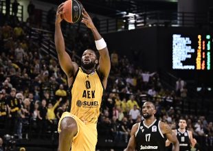 LIVE: ΠΑΟΚ – ΑΕΚ