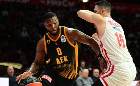 LIVE: Ολυμπιακός – ΑΕΚ