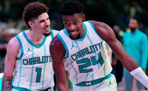 Χόρνετς – Πέλικανς με έλεγχο ρυθμού και σκορ