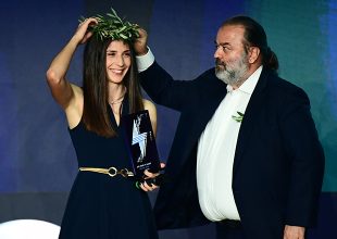 Ηλιόπουλος: «Είναι πολύ σημαντικό οι γυναίκες να σπάνε κατεστημένα»