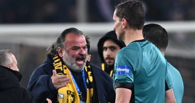 Ο Ηλιόπουλος στα γραφεία της Super League για την απολογία του