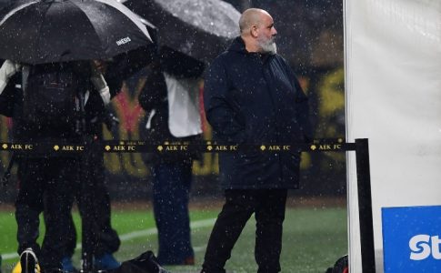 Θλιβερός Καραπαπάς: «Είμαστε και Ολυμπιακός και δεν απειλούμαστε»